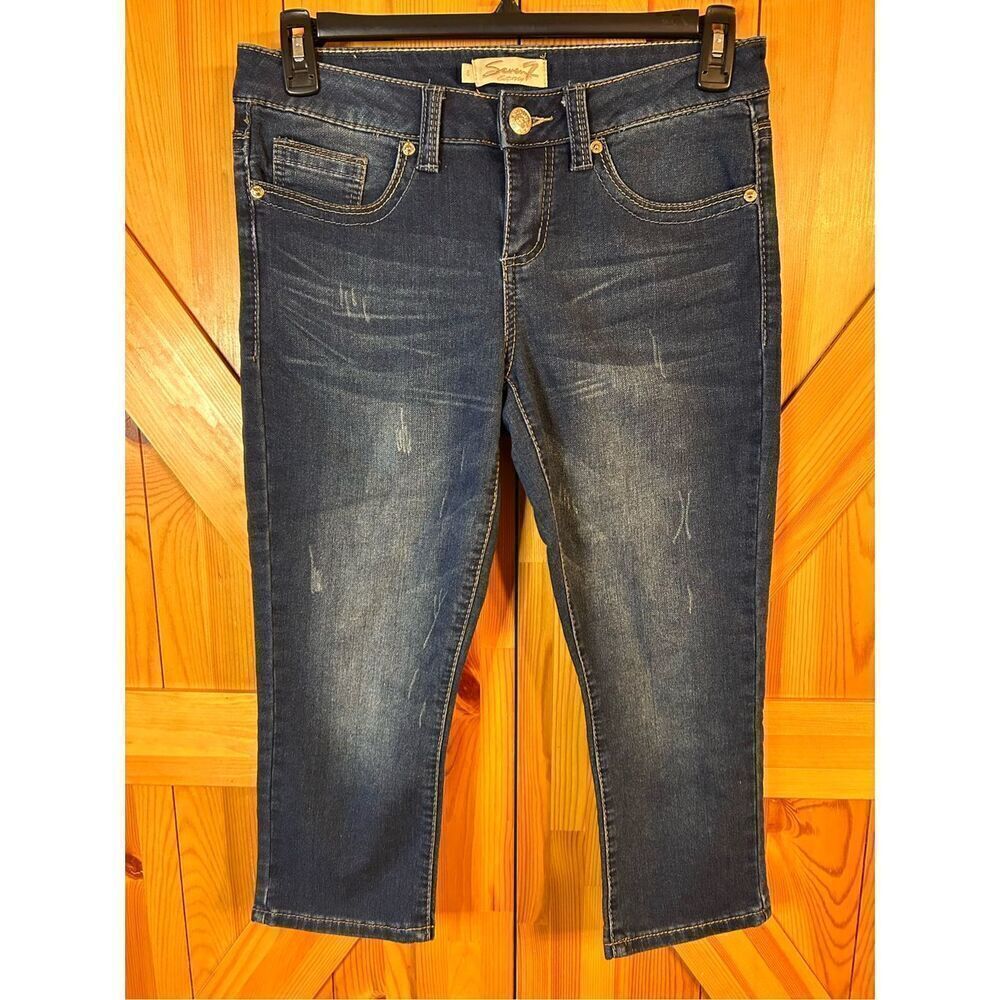 Seven7 Cropped Capri Jeans Size 6 distressed Stretch (4405)